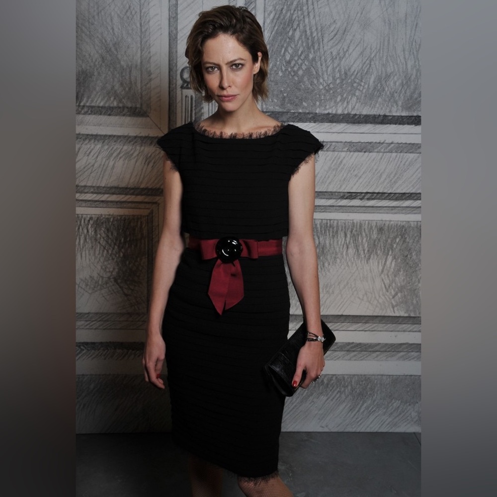 Chanel: Camellia Flower Bow Ribbon Tie Wool Dress (RARE) - Picture 5 of 16